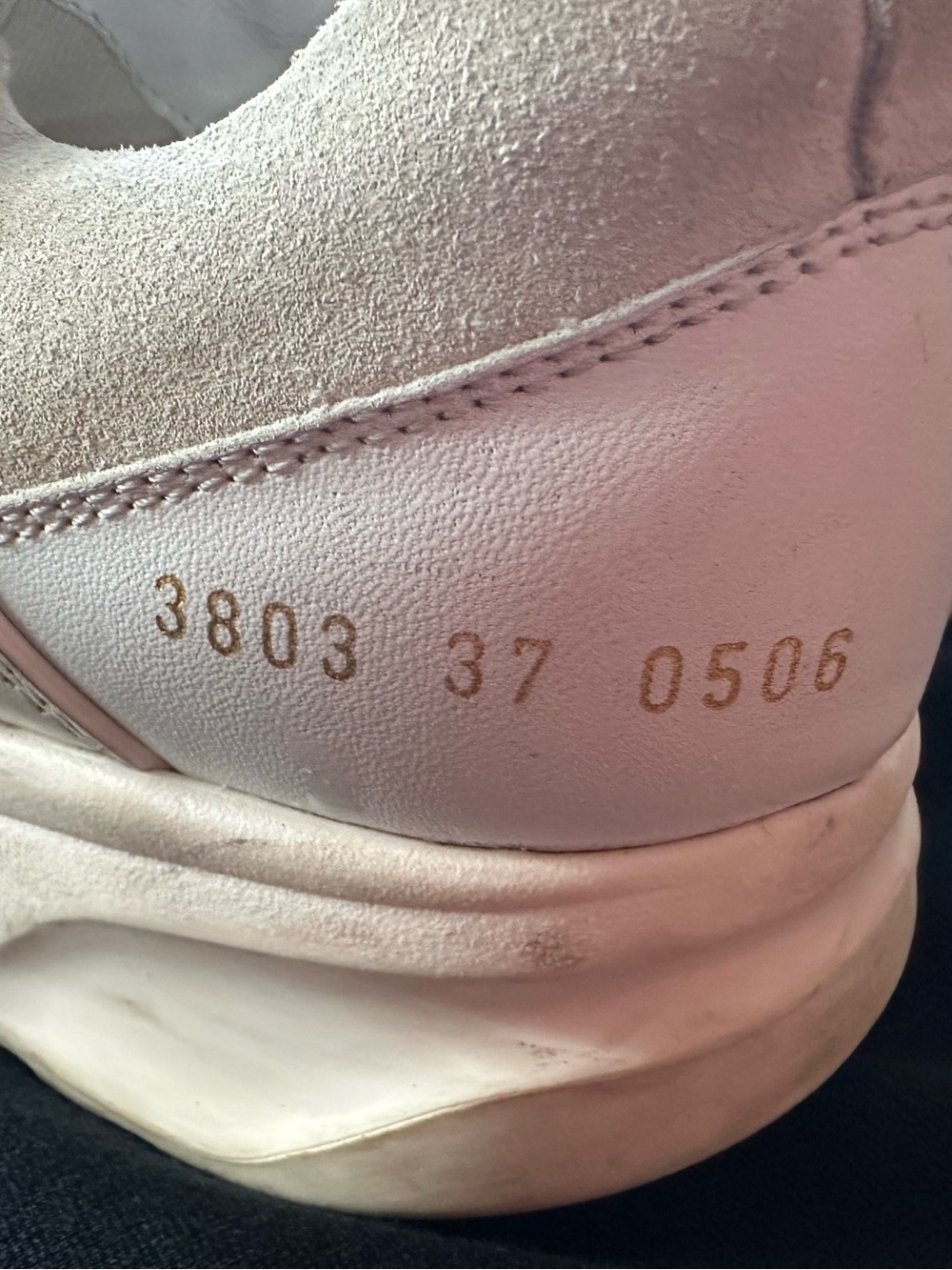 Common Projects Made in Italy Women's White and Cream Runner EU 37 Sneakers US 7 - Picture 4 of 16